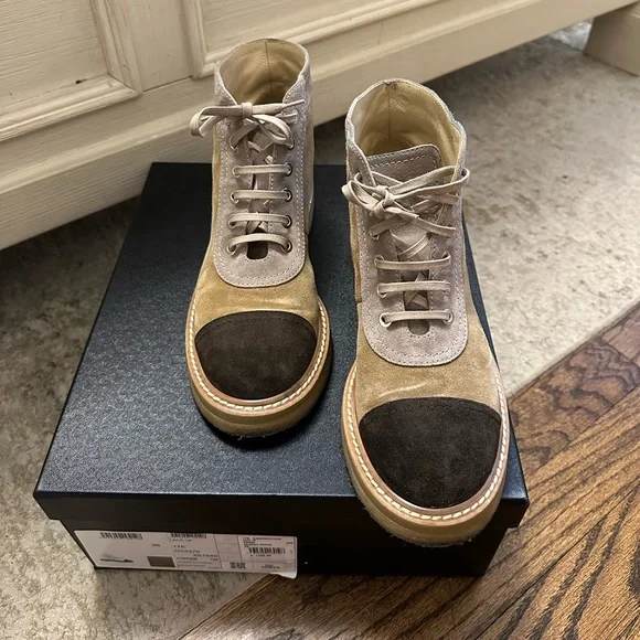 100% authentic Chanel Interlocking CC Logo Lace Up Suede Boots Booties - Picture 7 of 15